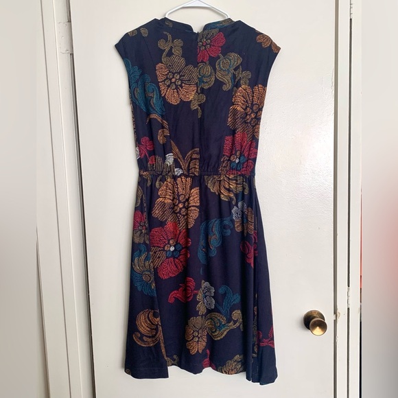 THOUGHT SLEEVELESS  FLORAL DRESS - Picture 9 of 9